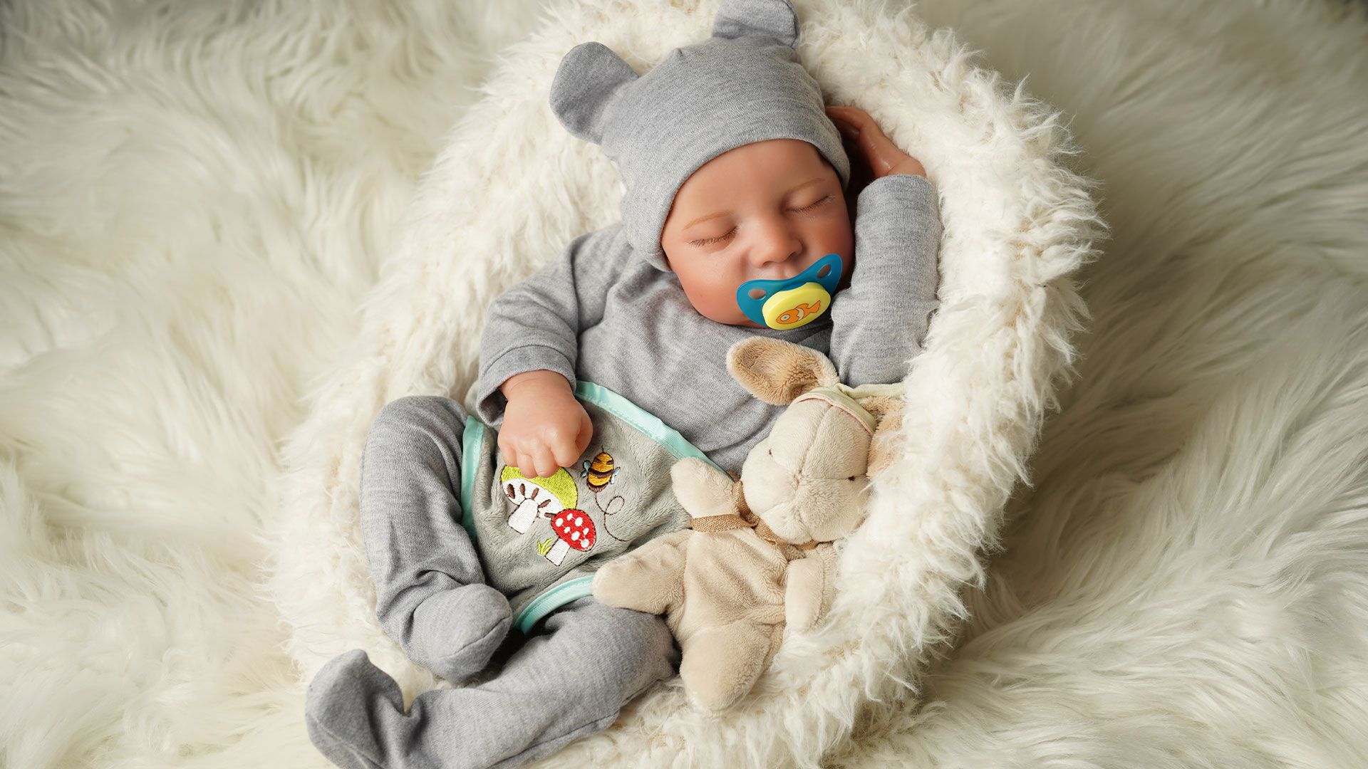 Amazon.com: JIZHI Lifelike Reborn Baby Dolls - 17 Inch Realistic